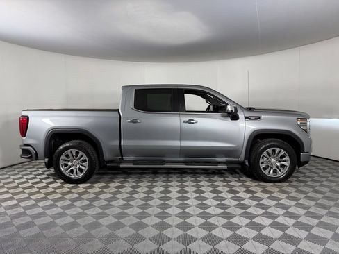 Used 2024 GMC Sierra 1500 Denali w/ Technology Package AWD/4WD image 5