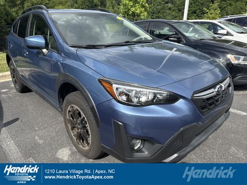 Used 2021 Subaru Crosstrek 2.0i Premium w/ Moonroof Package AWD/4WD image 1