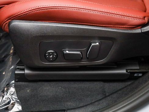 Used 2025 BMW X4 xDrive30i w/ Premium Package image 21