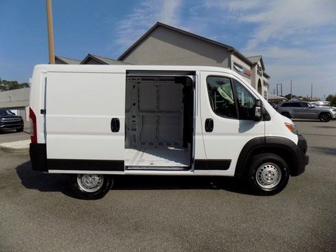 New 2026 RAM ProMaster 1500 w/ Premium Convenience Group FWD image 9