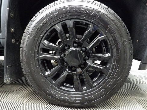 Used 2024 Chevrolet Silverado 2500 High Country image 8