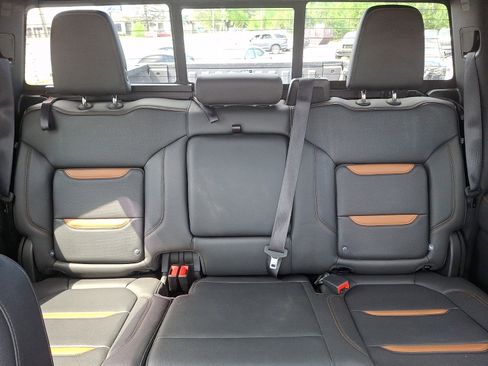 Used 2020 GMC Sierra 1500 AT4 w/ Off-Road Performance Package image 19