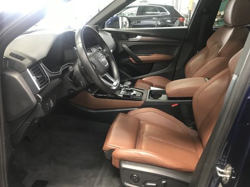 Used 2023 Audi Q5 2.0T Premium Plus w/ Premium Plus Package AWD/4WD image 8