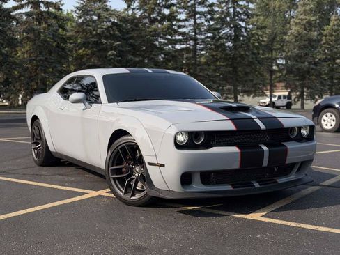 Used 2022 Dodge Challenger R/T Scat Pack RWD image 1