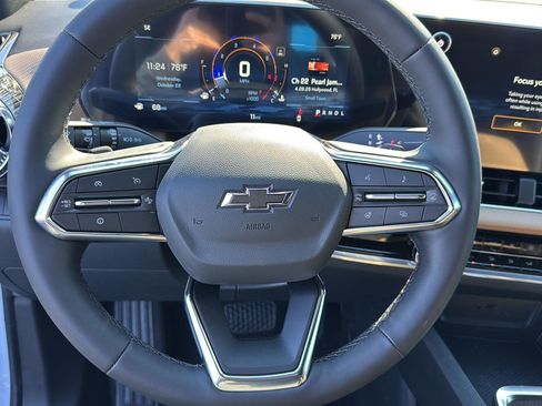 New 2026 Chevrolet Equinox ACTIV w/ Convenience Package III image 17