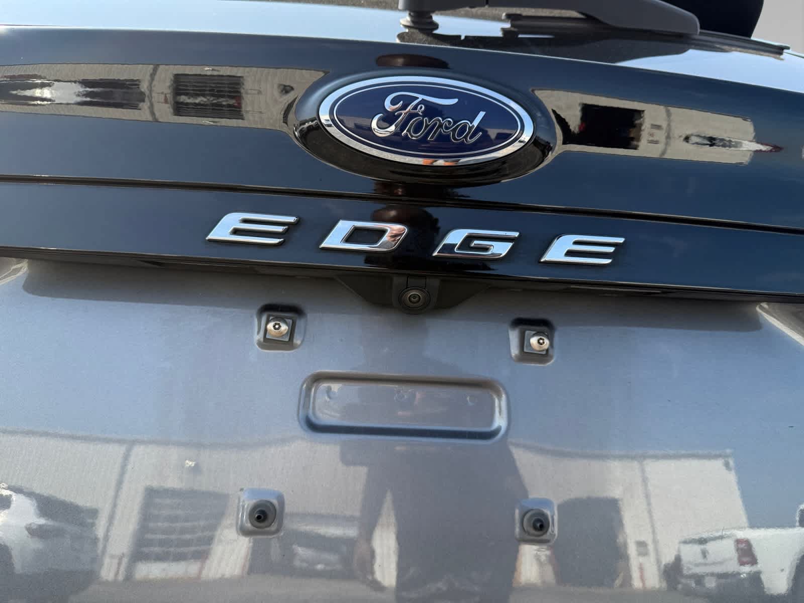 Used 2024 Ford Edge SEL AWD/4WD image 16