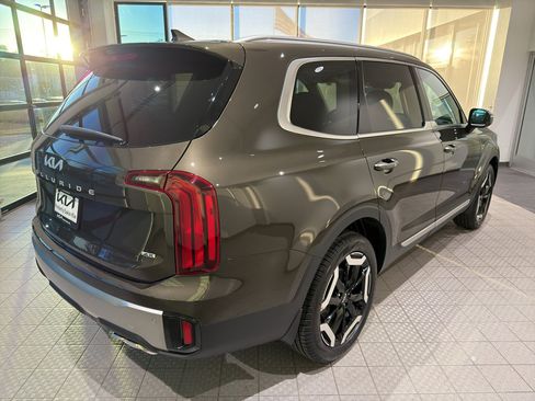 New 2025 Kia Telluride S image 5