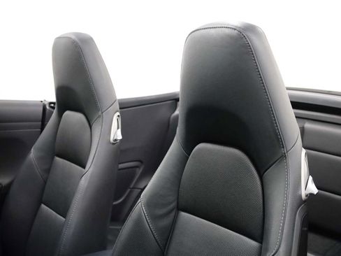 Used 2014 Porsche 911 Carrera 4S AWD/4WD image 19