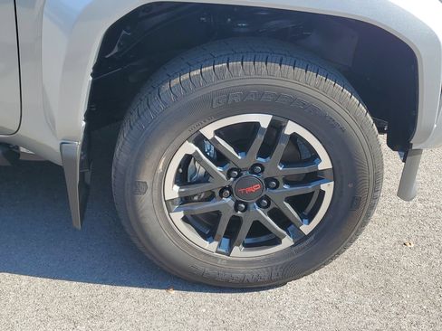 Certified 2026 Toyota Tacoma TRD Sport AWD/4WD image 6