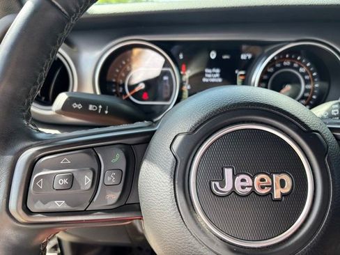 Used 2023 Jeep Wrangler Unlimited Sport AWD/4WD image 28