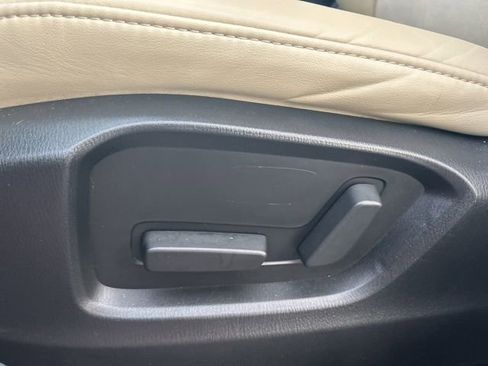 Used 2019 MAZDA CX-5 Touring image 17