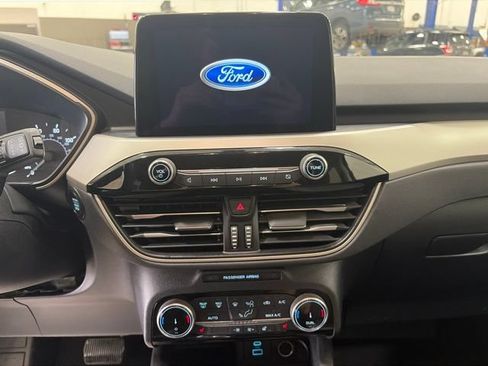 Used 2022 Ford Escape SE w/ Convenience Package AWD/4WD image 9