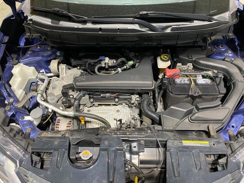 Used 2017 Nissan Rogue SV AWD/4WD image 24