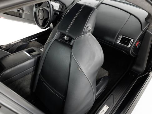 Used 2009 Aston Martin DBS Coupe RWD image 40