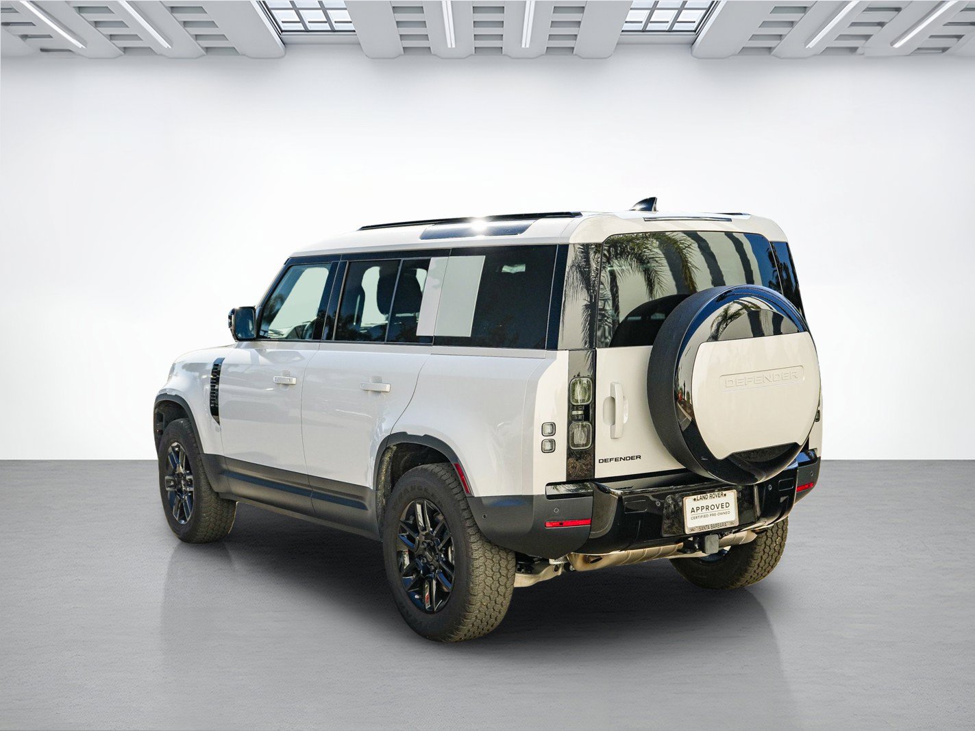 Certified 2026 Land Rover Defender 110 S AWD/4WD image 7