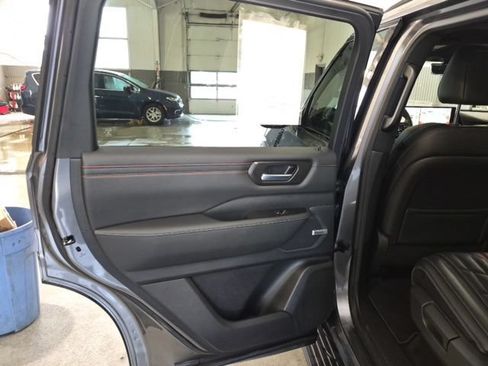 Used 2026 Nissan Armada PRO-4X AWD/4WD image 21