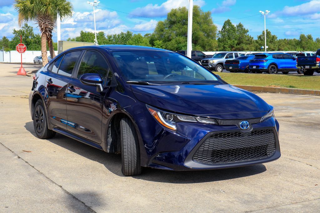 Used 2022 Toyota Corolla LE FWD image 24