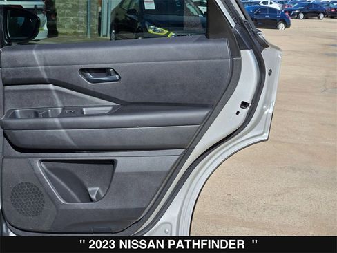 Used 2023 Nissan Pathfinder SV image 30