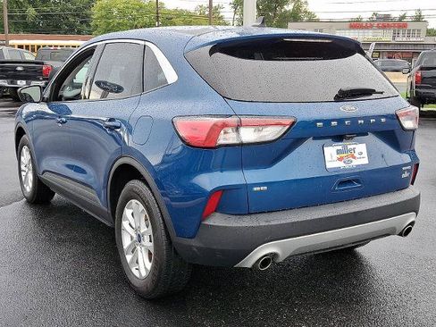 Certified 2022 Ford Escape SE AWD/4WD image 3