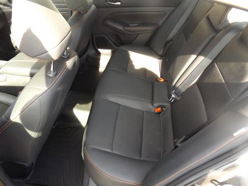 Used 2022 Nissan Altima 2.5 SR image 19