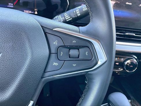 Used 2024 Chevrolet Trax LT w/ Driver Confidence Package image 22