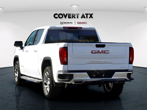 New 2026 GMC Sierra 1500 SLT image 3
