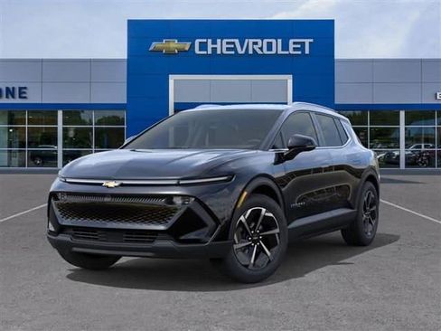 New 2026 Chevrolet Equinox EV LT image 6