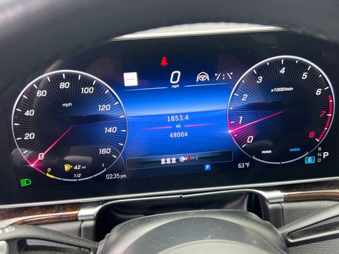 Used 2023 Mercedes-Benz S 500 4MATIC w/ AMG Line image 16