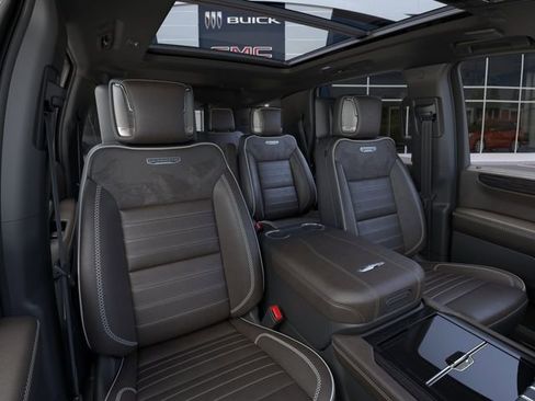 New 2026 GMC Yukon Denali Ultimate AWD/4WD image 16