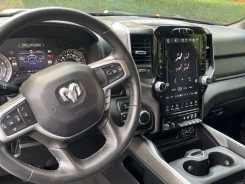 Used 2023 RAM 1500 Big Horn AWD/4WD image 6