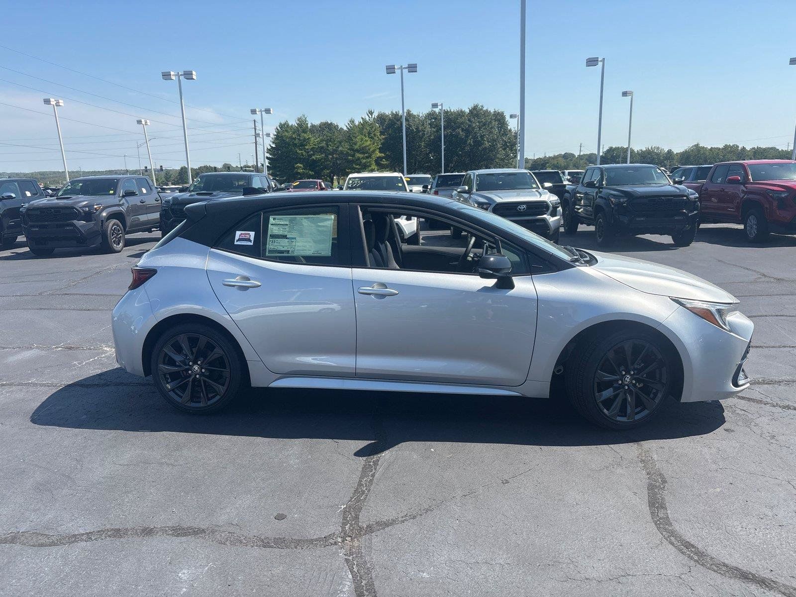 Used 2026 Toyota Corolla XSE FWD image 11