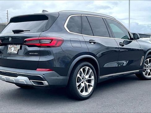 Used 2021 BMW X5 xDrive40i w/ Premium Package image 2