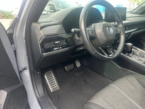 Used 2023 Honda Accord Sport image 14