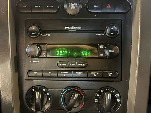 Used 2006 Ford Mustang GT image 15