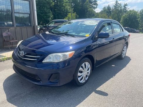 Used 2013 Toyota Corolla LE FWD image 1