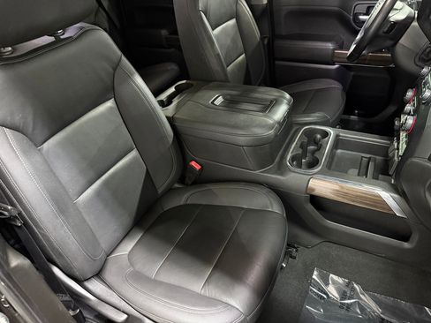 Used 2021 Chevrolet Silverado 1500 LT Trail Boss w/ Convenience Package II image 46