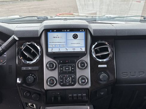 Used 2015 Ford F250 Platinum image 14
