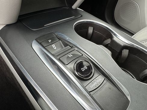 Used 2017 Acura MDX SH-AWD image 26