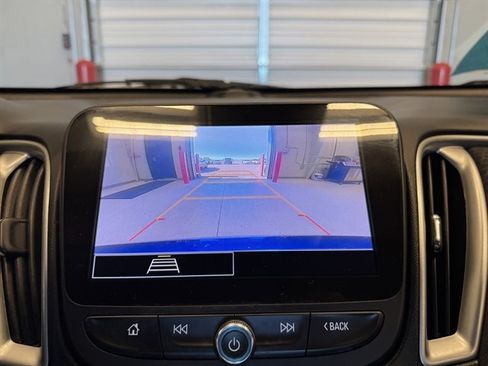 Used 2023 Chevrolet Malibu LT image 22