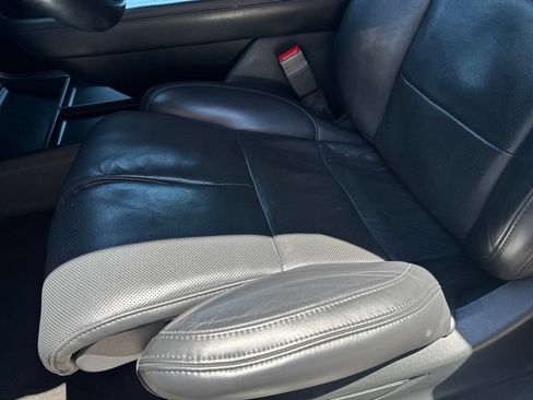 Used 2023 Lincoln Navigator Reserve AWD/4WD image 31