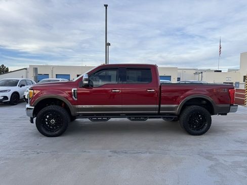 Used 2017 Ford F250 Lariat w/ Chrome Package image 6