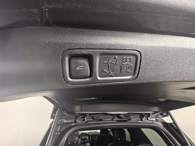 Used 2020 Ford Expedition XLT w/ Equipment Group 202A AWD/4WD image 63