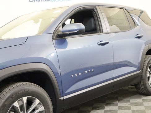 New 2026 Chevrolet Equinox LT w/ Convenience Package II image 13