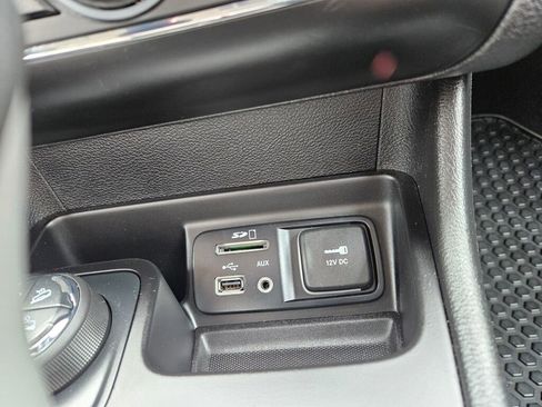 Used 2018 Jeep Cherokee Trailhawk AWD/4WD image 26