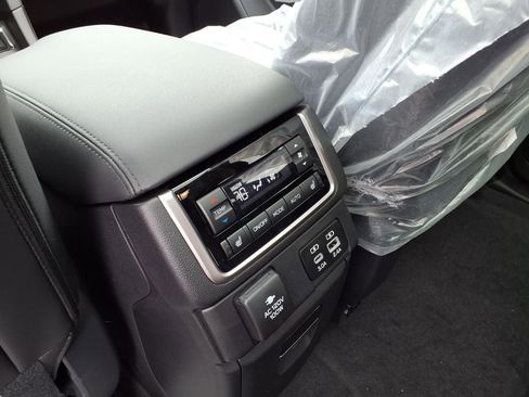 New 2026 Subaru Ascent Bronze Edition image 17