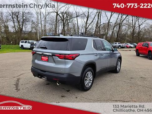 Used 2023 Chevrolet Traverse LT FWD image 32