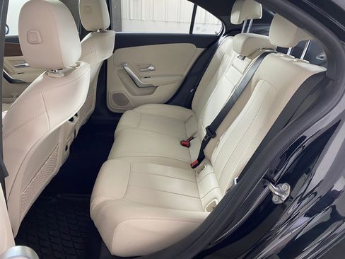 Used 2022 Mercedes-Benz A 220 4MATIC image 14