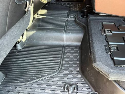 Used 2024 RAM 2500 Limited w/ Safety Group AWD/4WD image 7