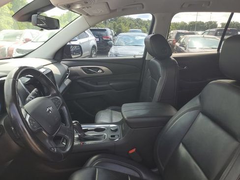 Used 2018 Chevrolet Traverse LT w/ LPO, Floor Liner Package AWD/4WD image 11