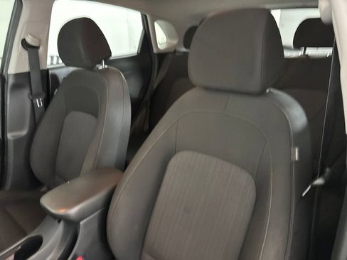 Used 2022 Hyundai Kona SEL w/ Cargo Package FWD image 8
